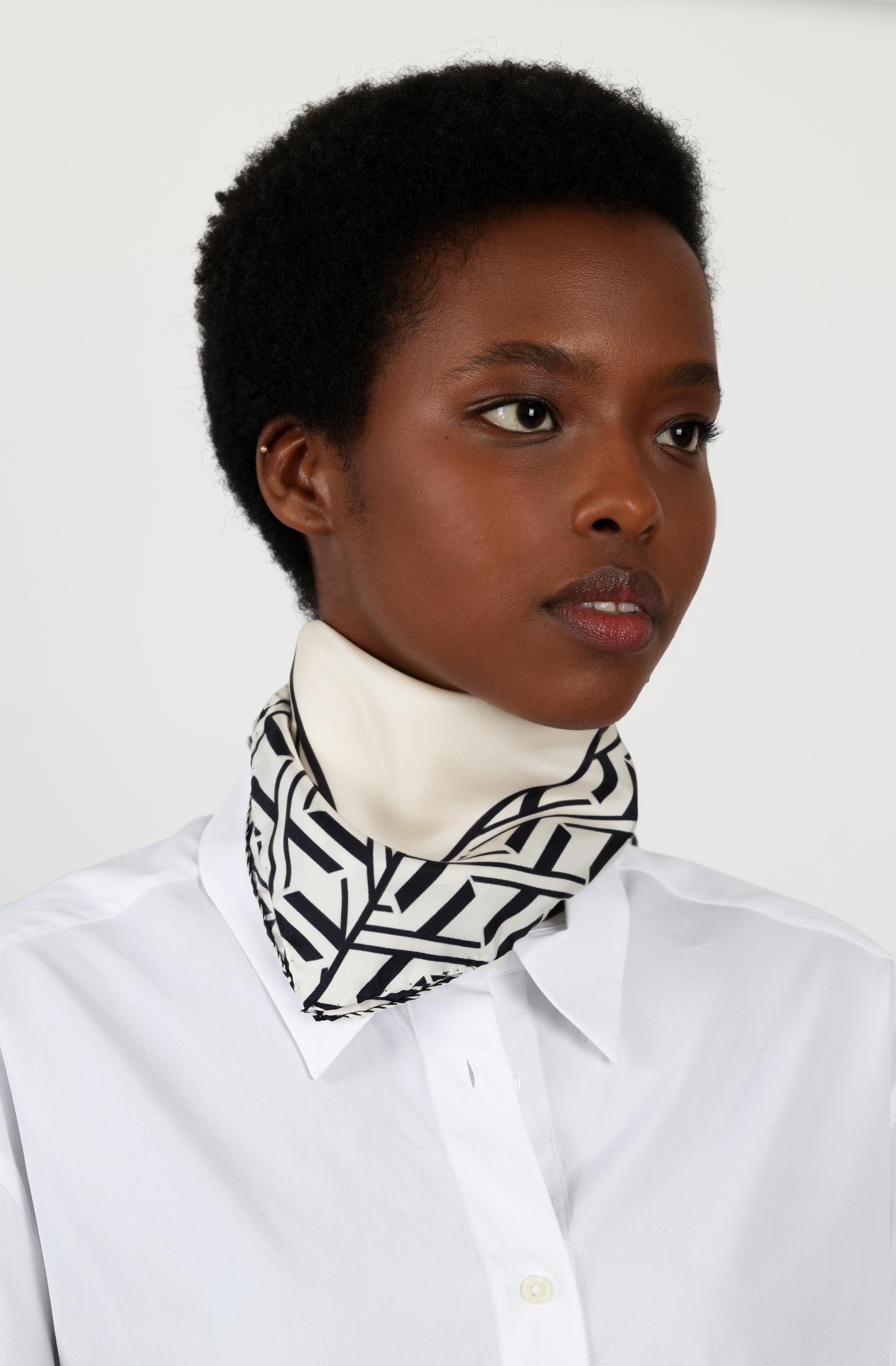 SMALL ADE Signature Silk SCARF - CREME
