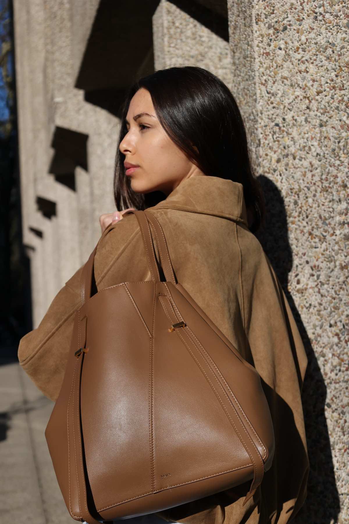 AYO TOTE Medium CARAMEL