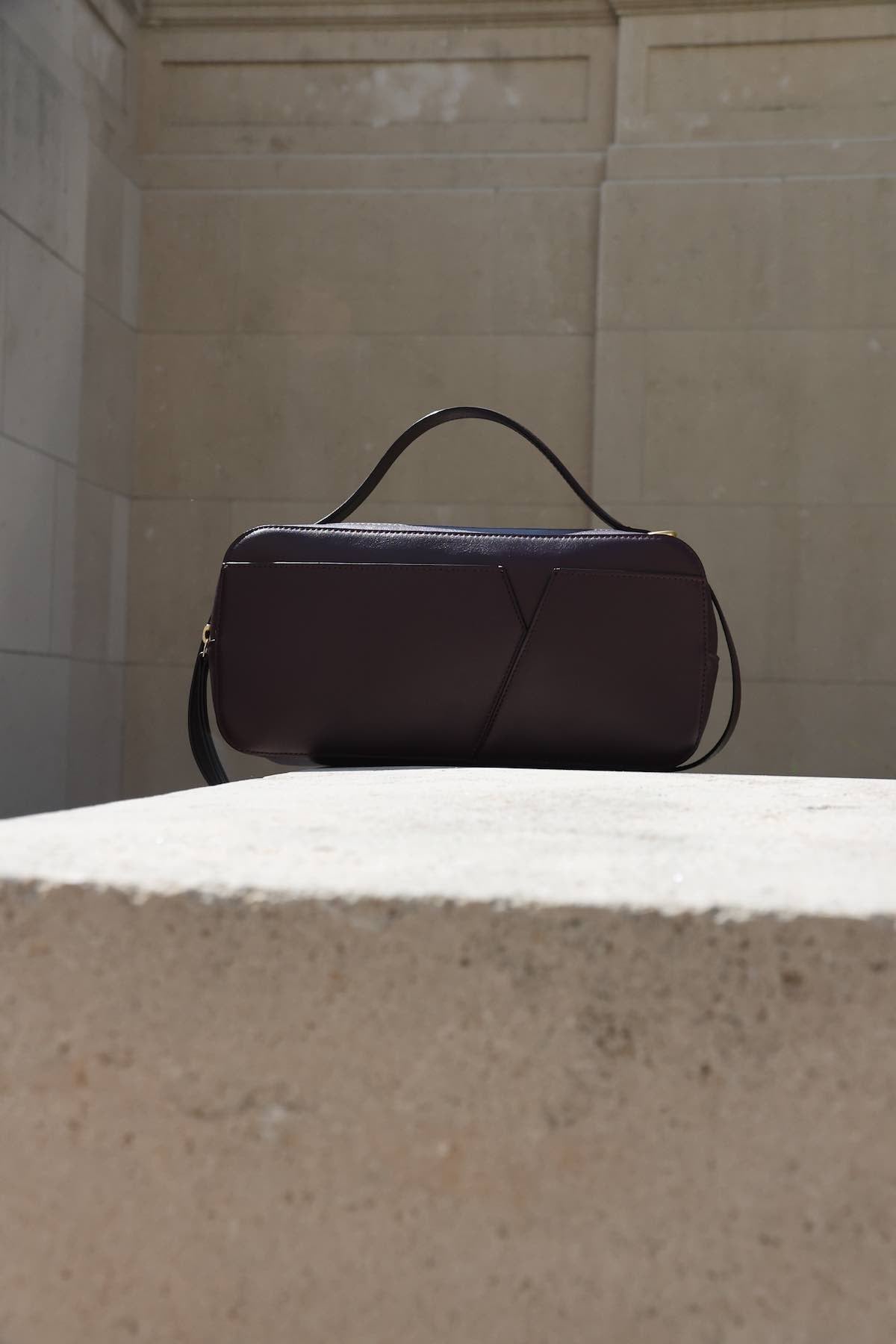 MINO CASE Medium GRAPE