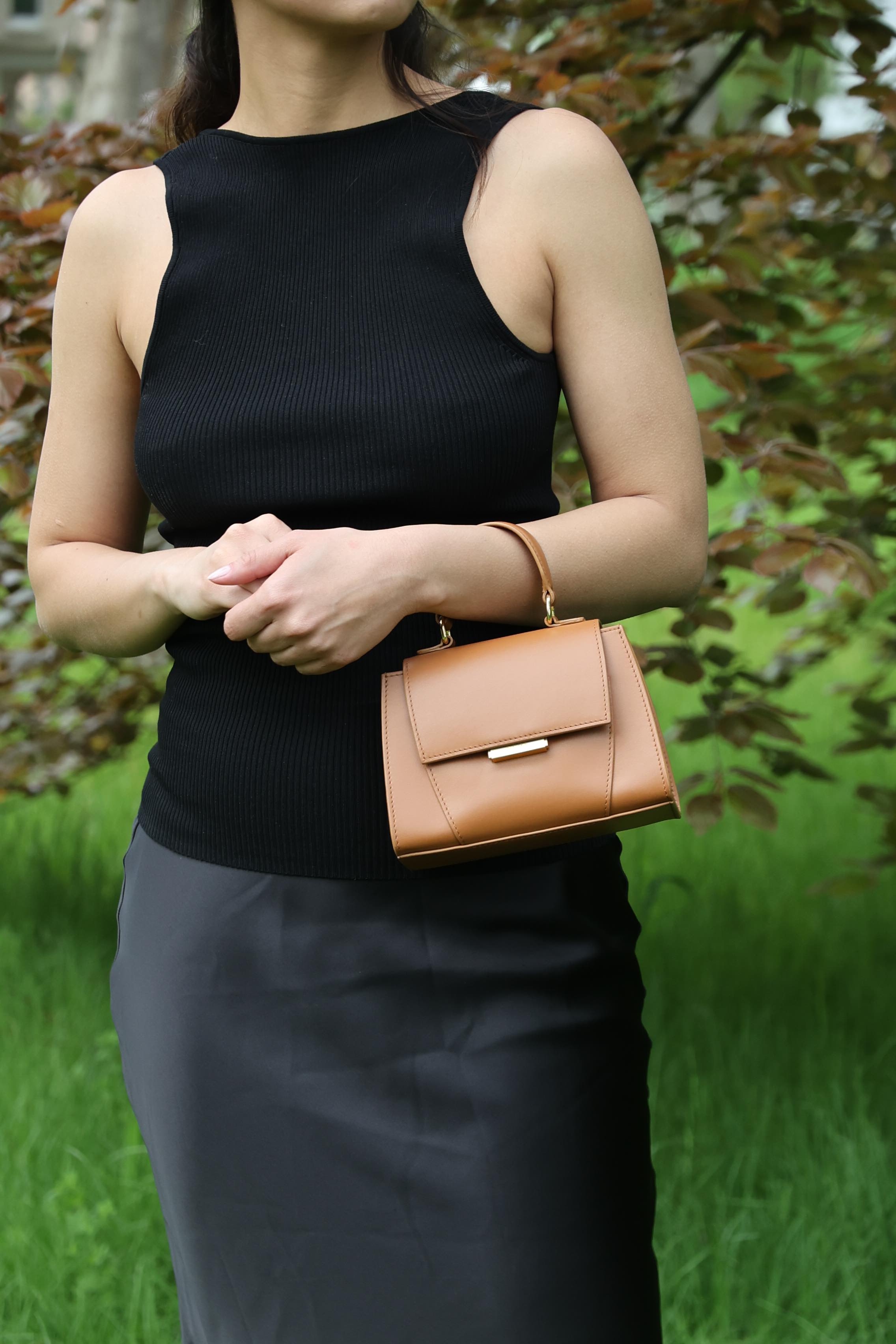 YEBA FIRST Mini Camel