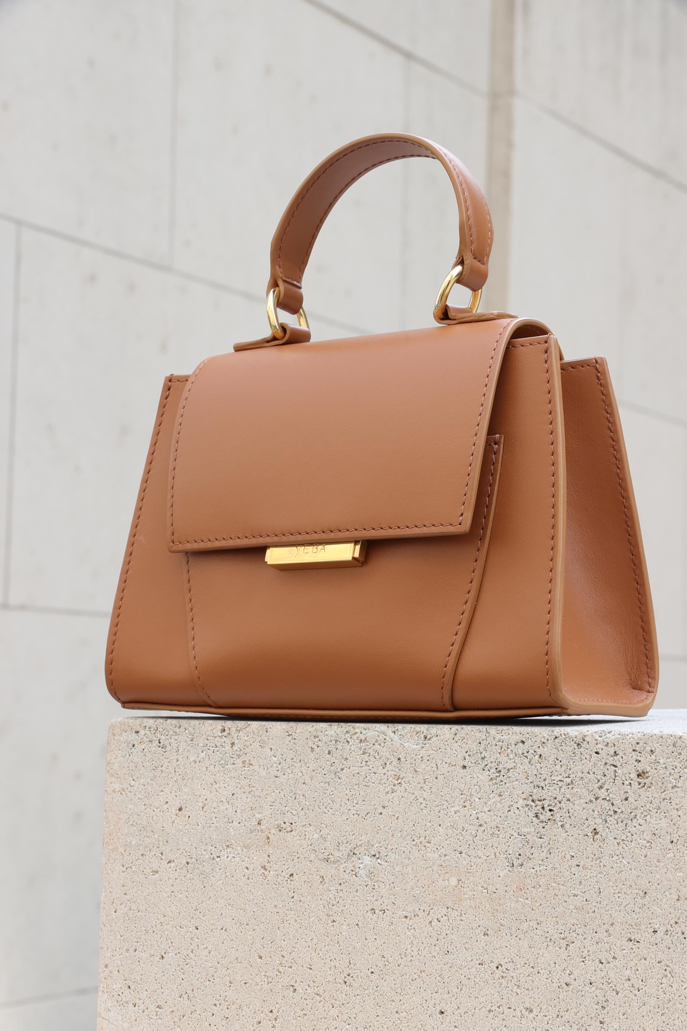 YEBA FIRST Mini Camel