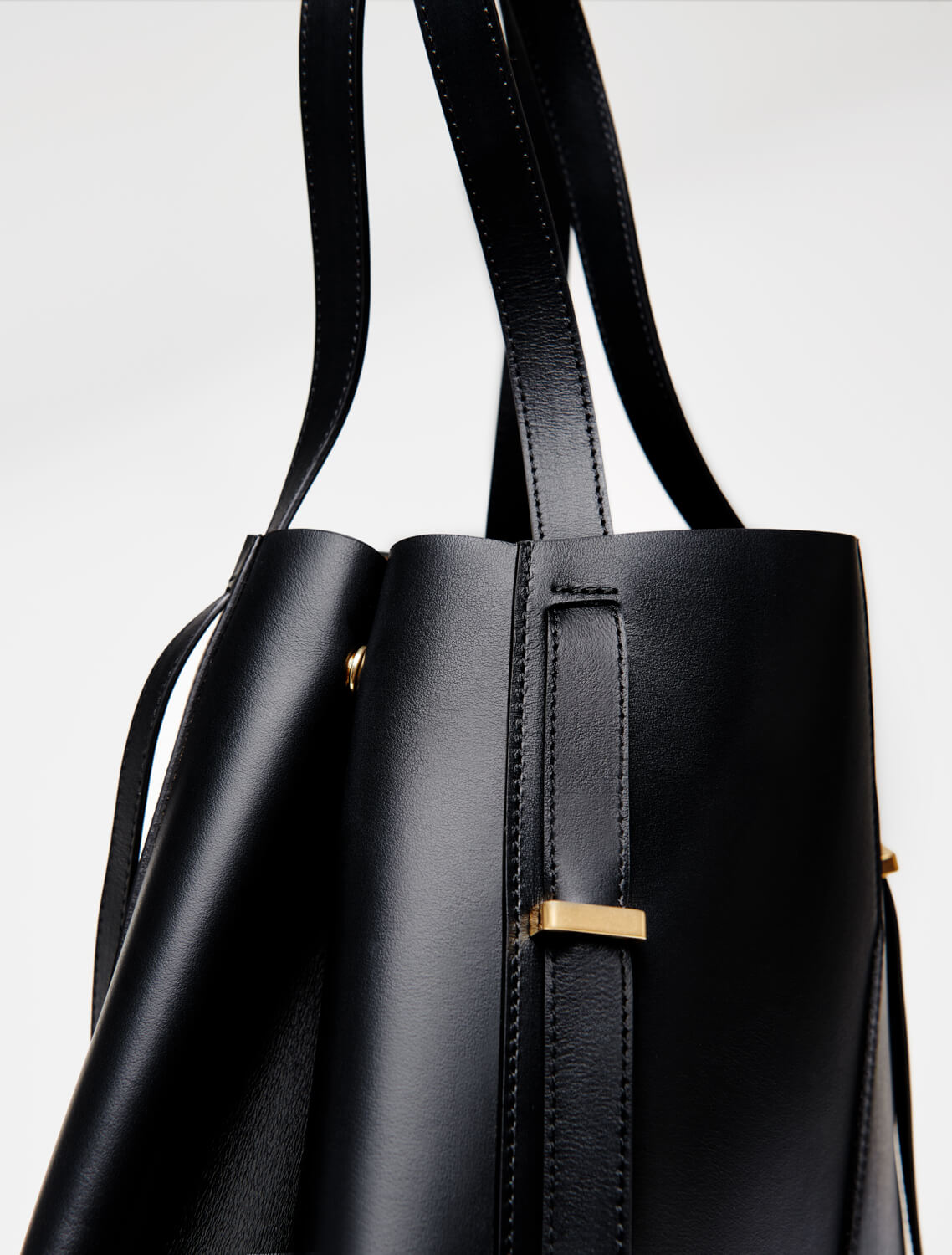 AYO TOTE Medium Black