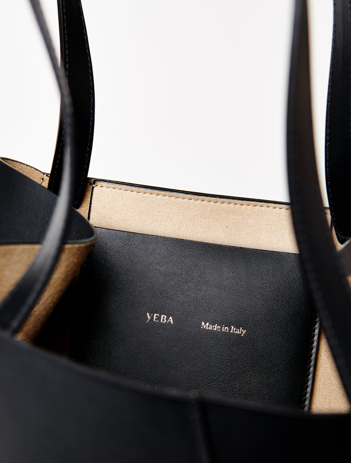 AYO TOTE Medium Black